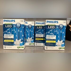 Philips 4 NWT Boxes of 70 Bulb Cool White Dome Icicle Lights Indoor/Outdoor